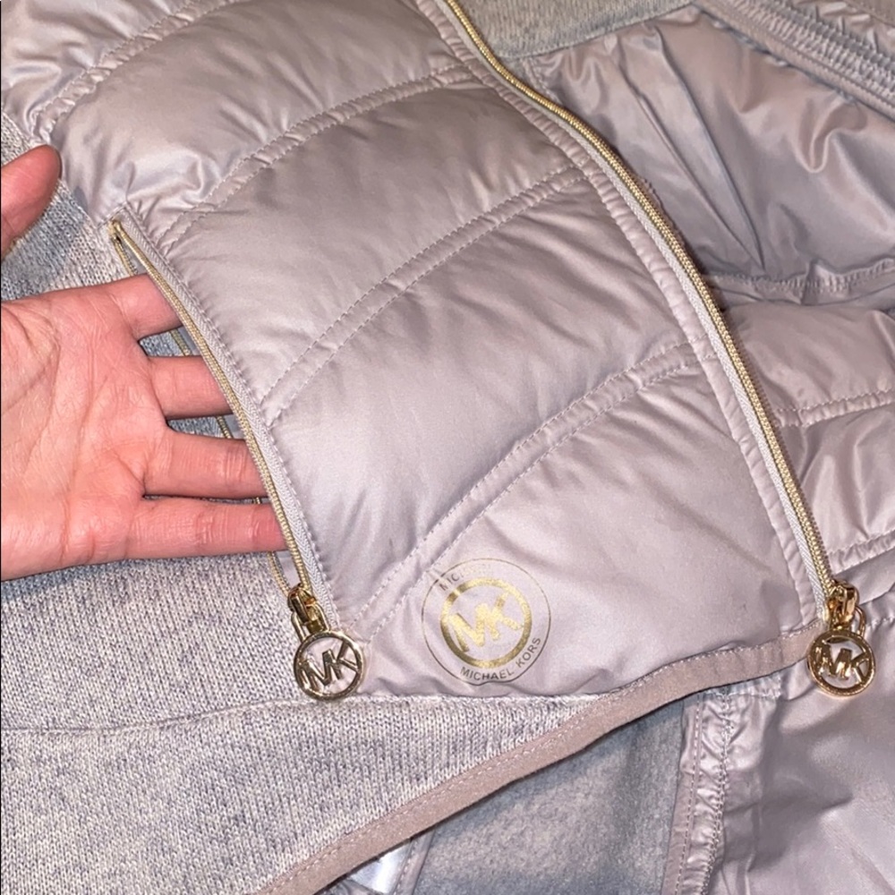 Mk Gray Puff Jacket With Multiple Pockets - image 6